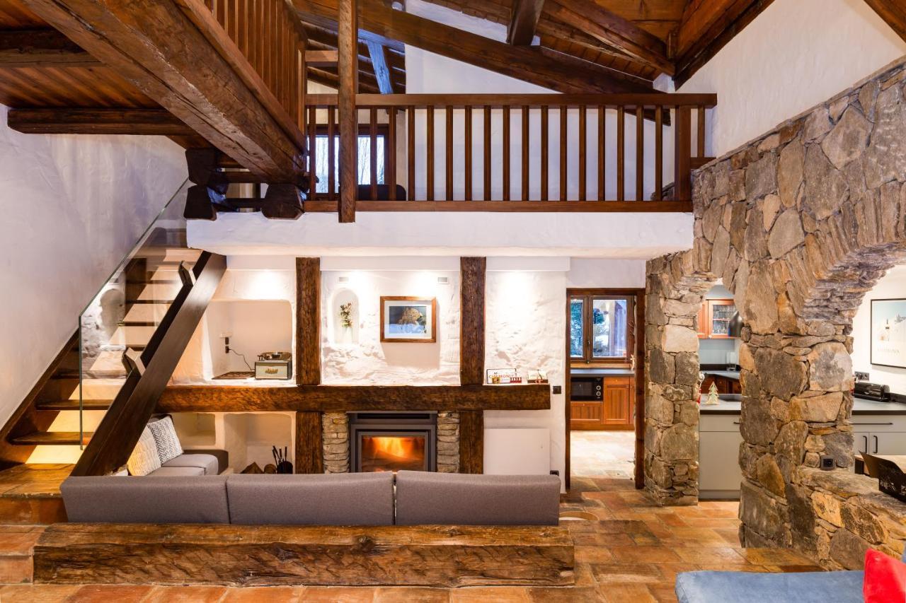 Chalet Les Praz - 280Sqm - Sauna Cinema Fitness - 5 Bedrooms In Heart Of Les Praz - By Cozee Rentals Chamonix Exterior foto